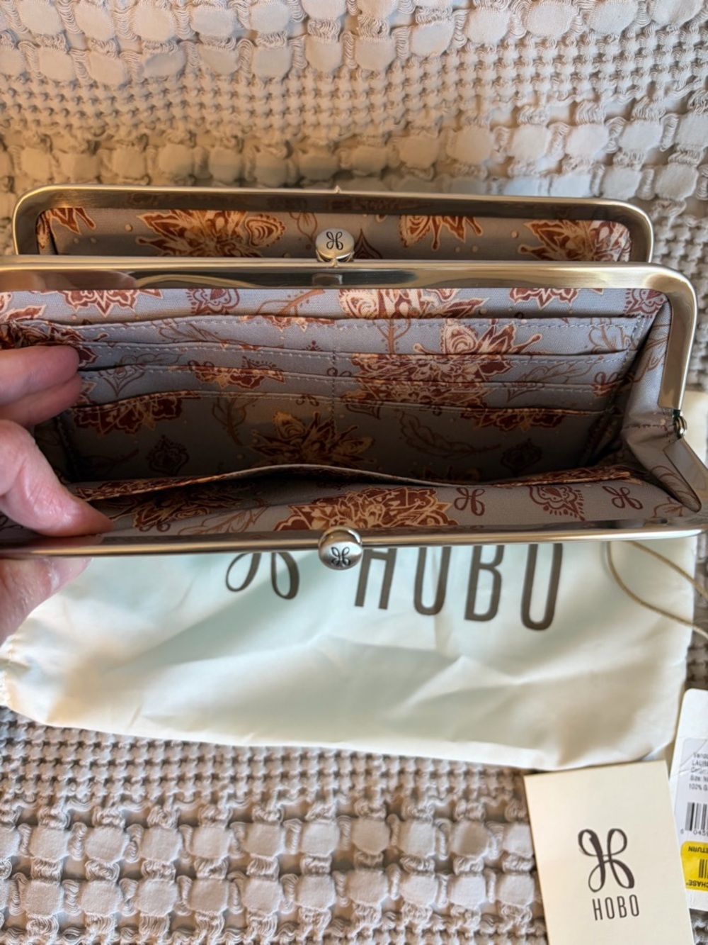 EUC Hobo Lauren clutch-wallet in turquoise. - Picture 7 of 7
